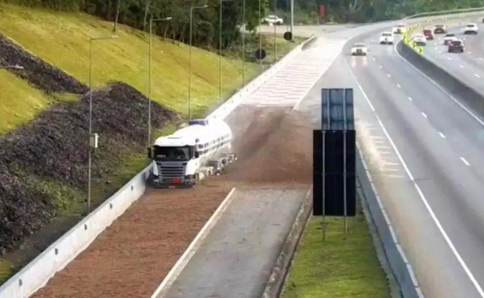 Área de escape reativada na BR-277 evita tragédia com caminhão que perdeu freios; veja vídeo