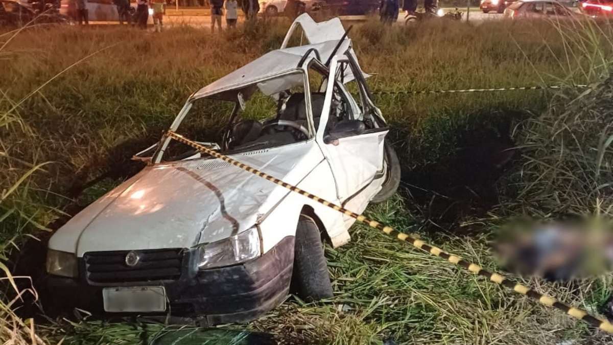 Jovem morre em acidente de carro ao voltar de igreja com família no PR