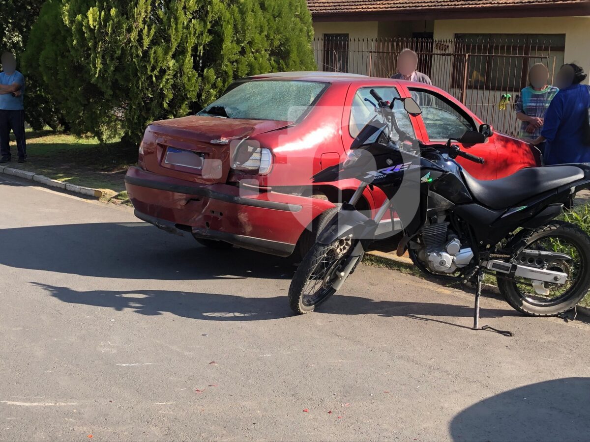 Colisão traseira deixa um motociclista  de 22 anos ferido em São Mateus do Sul