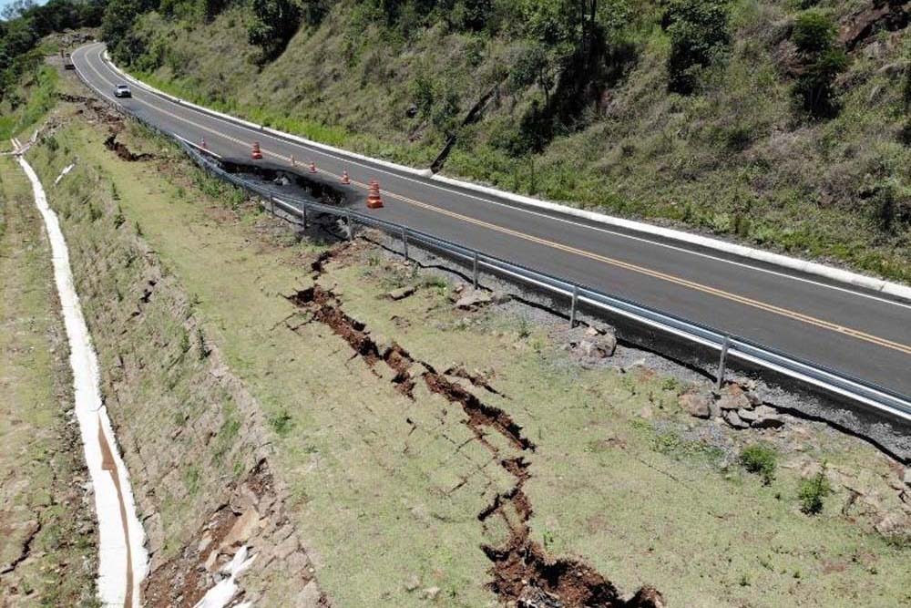 DER publica edital para recuperar danos causados pelas chuvas em rodovia de Bituruna