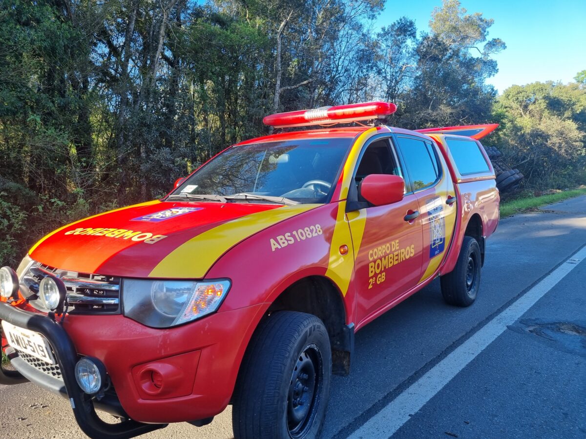 Grave acidente é registrado na PR-151 entre carreta e motocicleta em São Mateus do Sul