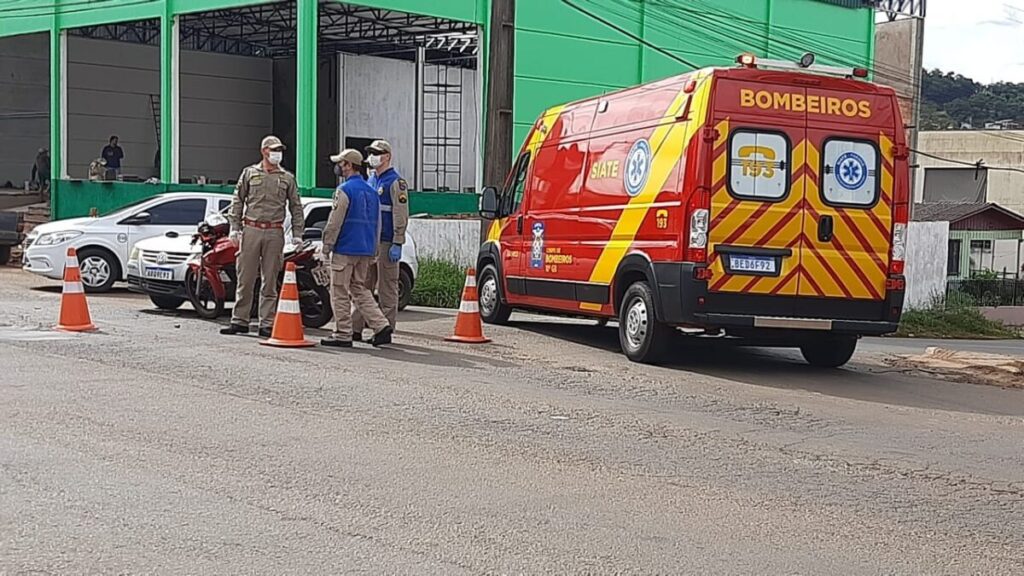 Acidente de trânsito em São Mateus do Sul deixa um motociclista ferido