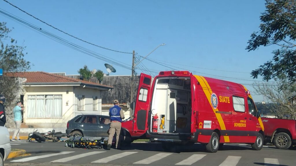 Colisão entre carro e moto deixa mulher ferida em São Mateus do Sul