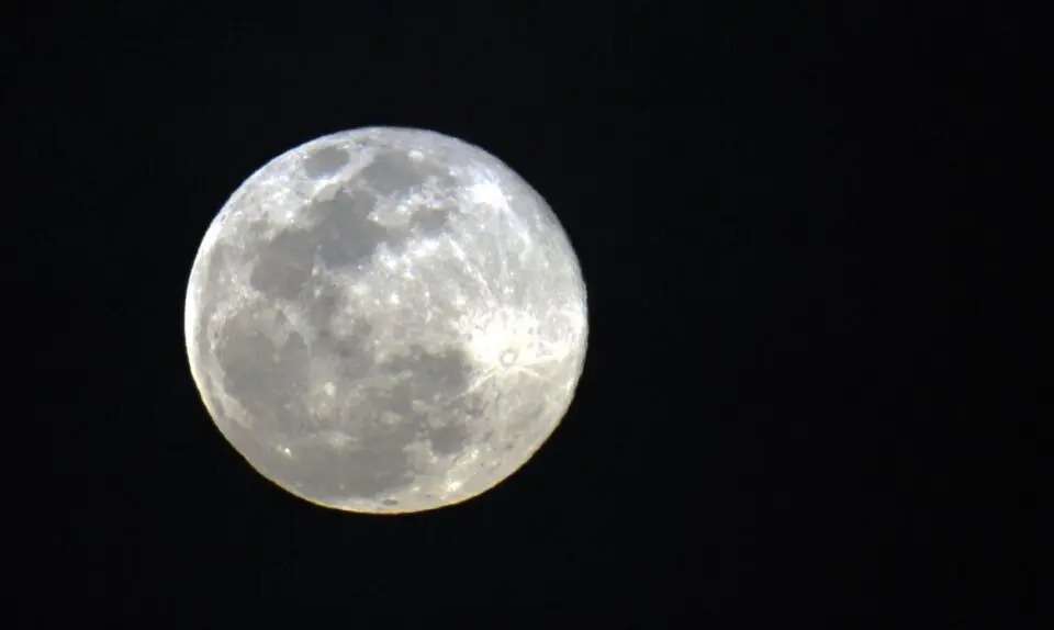 Superlua azul ocupará o céu a partir desta segunda (19)