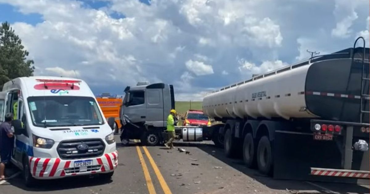 Homem morre e duas mulheres ficam feridas em acidente a caminho de velório no PR