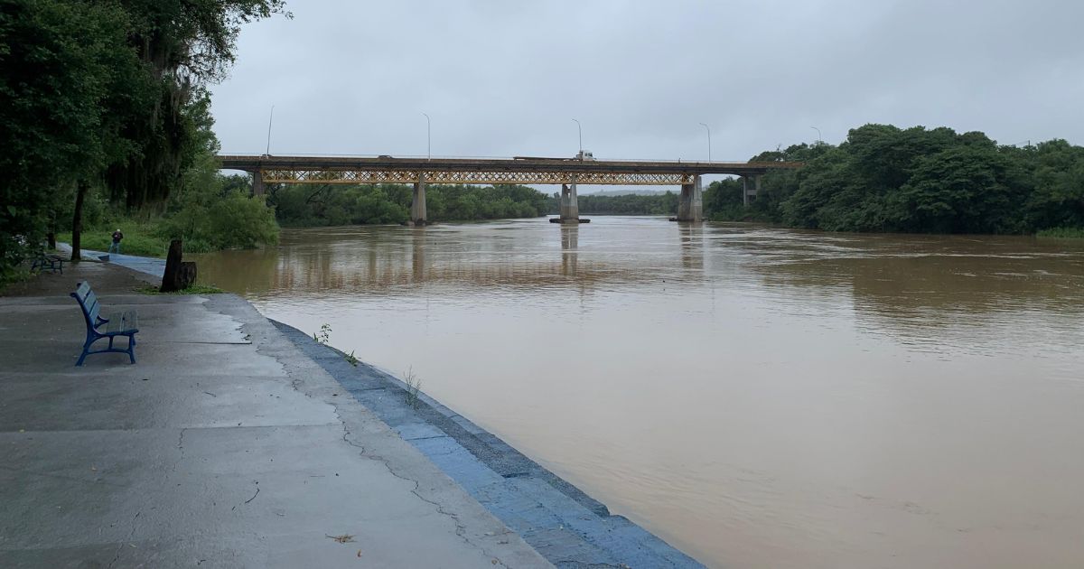 Nível do Rio Iguaçu sobe 1,22 metro nas últimas 24 horas em São Mateus do Sul