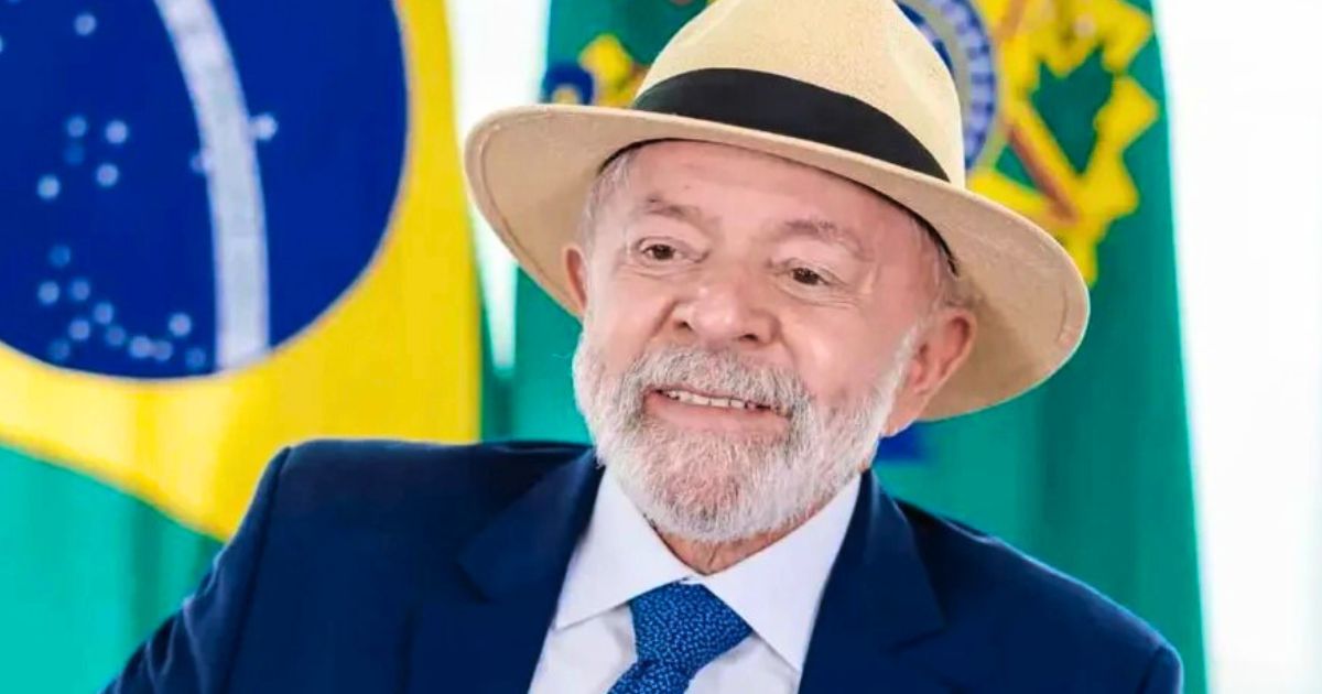 Deputados assinam pedido de impeachment de Lula por supostas ilegalidades