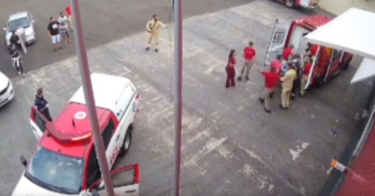 VÍDEO: PM, Samu e Corpo de Bombeiros salvam criança afogada no Paraná