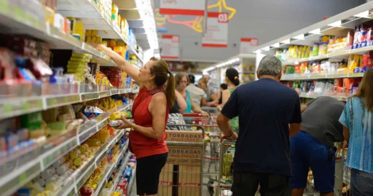 Aumento no preço dos alimentos causa preocupação nos brasileiros; veja o que afeta