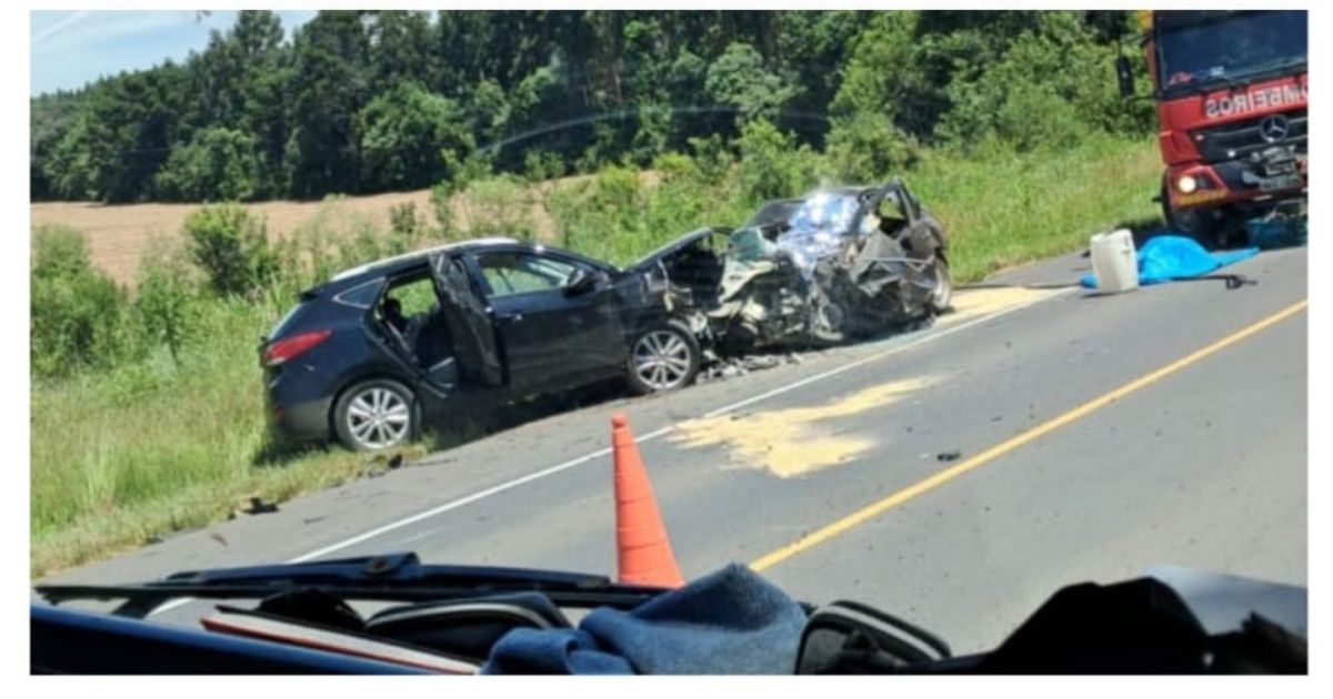 Grave acidente envolvendo dois veículos é registrada em Três Barras; uma morte foi confirmada