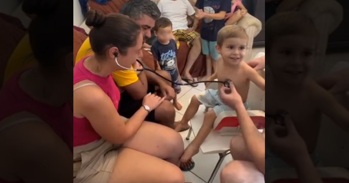 VÍDEO: Pais de menino que teve órgãos doados vivem momento emocionante ao ouvir coração do filho em outra criança