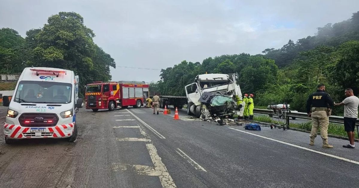 Vítima fica gravemente ferida em batida traseira na BR-277