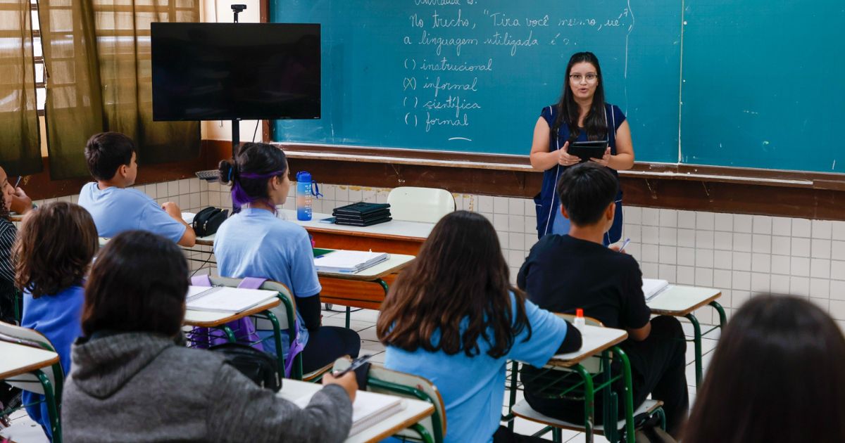 Governo anuncia convocação de mais 1.178 professores aprovados em concurso