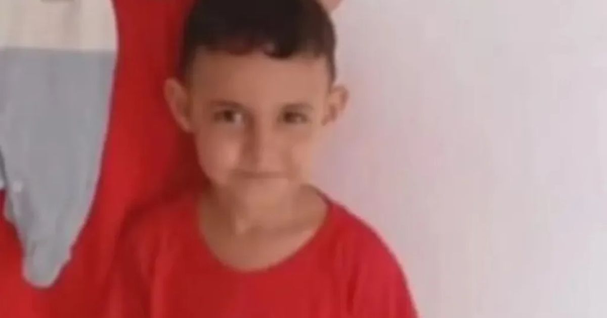 Criança de 6 anos morre atropelada por caminhão da prefeitura