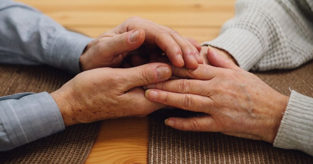 Idade mínima para aposentadoria deverá subir para 78 anos; entenda