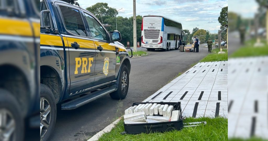 PRF apreende mais de 20 quilos de maconha em ônibus em Irati