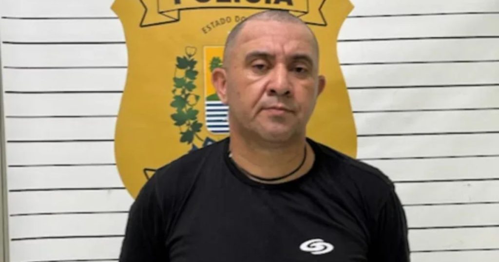 Homem é preso após tentar roubar 540 pacotes de café em mercado