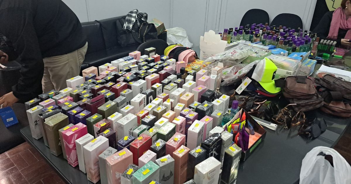 PCPR prende três pessoas e apreende diversos perfumes falsificados em Curitiba