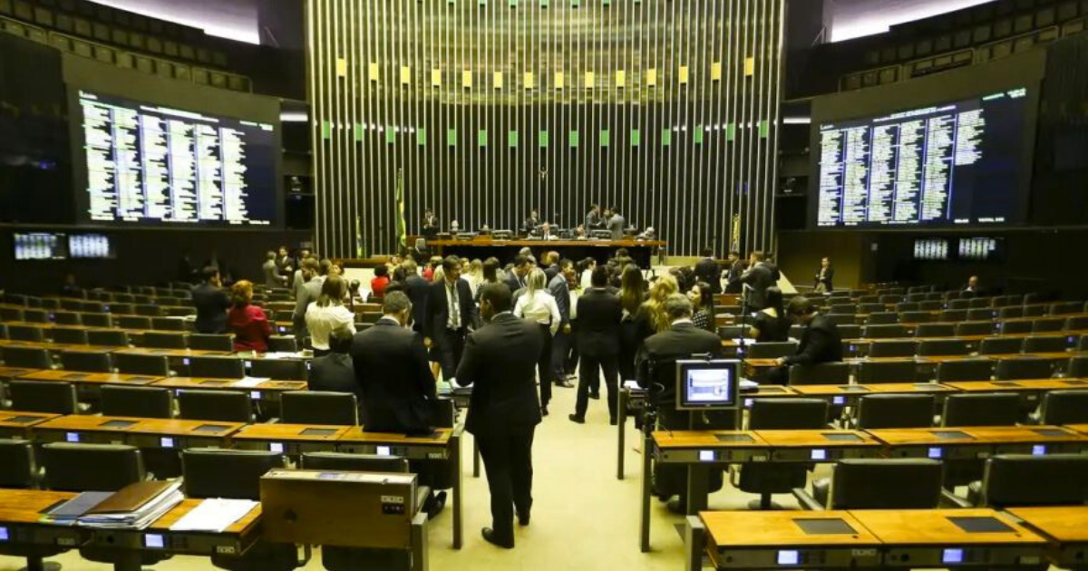 Câmara pode votar urgência para aumentar número de deputados federais