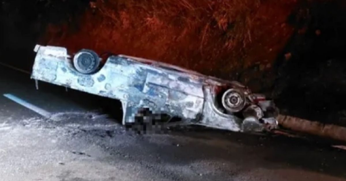 Pai e filho morrem após carro capotar e pegar fogo em rodovia do Paraná