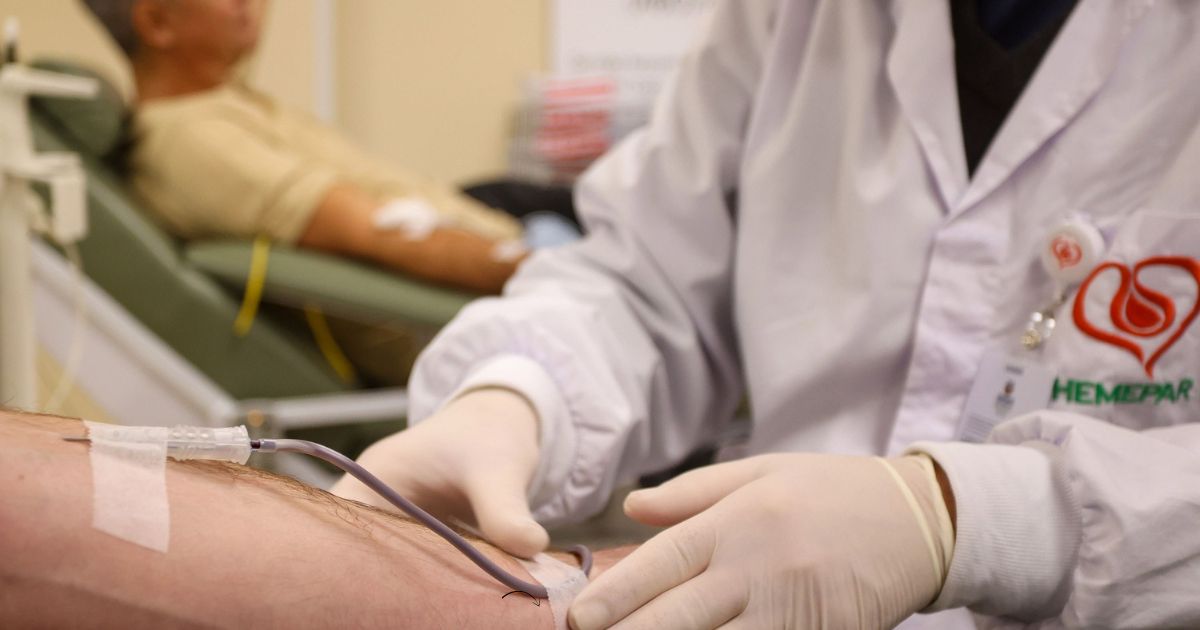 “Doe sangue, doe vida”: campanha Junho Vermelho incentiva doações no Paraná