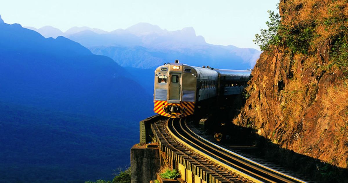 Passeio de trem mais bonito do Brasil fica no Paraná e é destaque em rankings internacionais