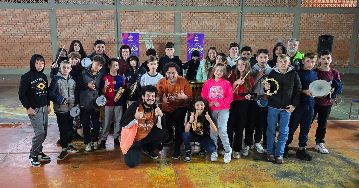 Música, ritmo e muita interação: projeto Ritmando encanta alunos em São João do Triunfo