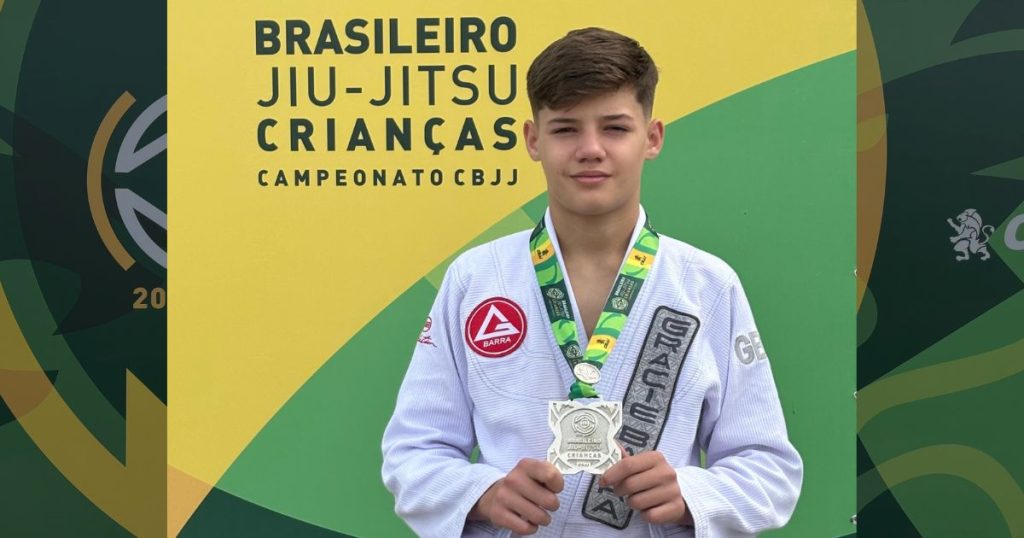 Gustavo Kuczera Drabeski conquista medalha de prata no Campeonato Brasileiro de Jiu-Jitsu 