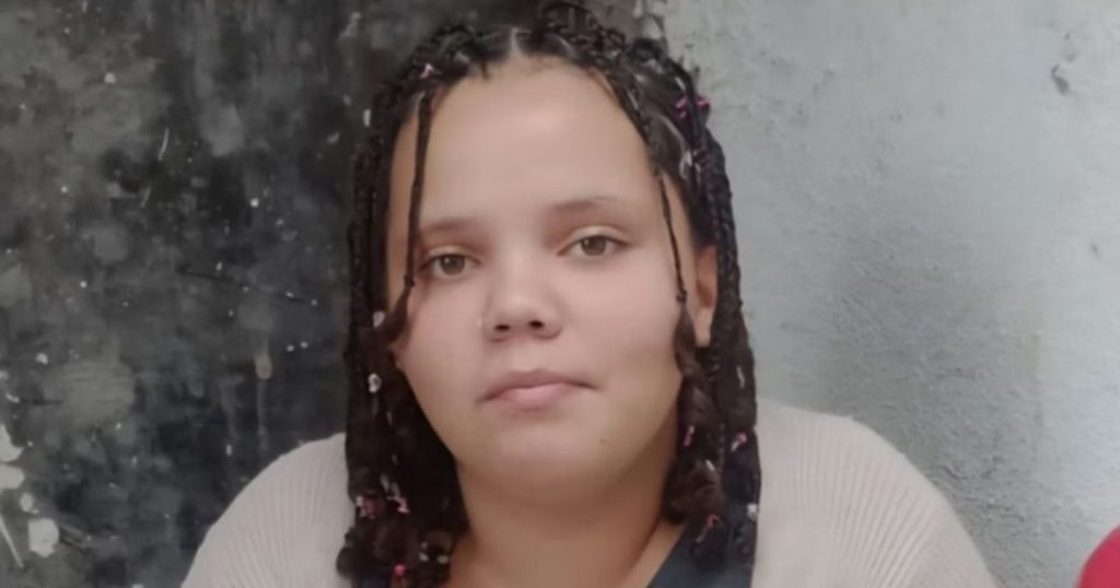 Menina de 12 anos some após conhecer homem na internet