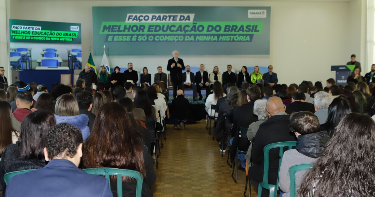 Governo do Paraná nomeia mais 988 professores para a rede estadual de ensino