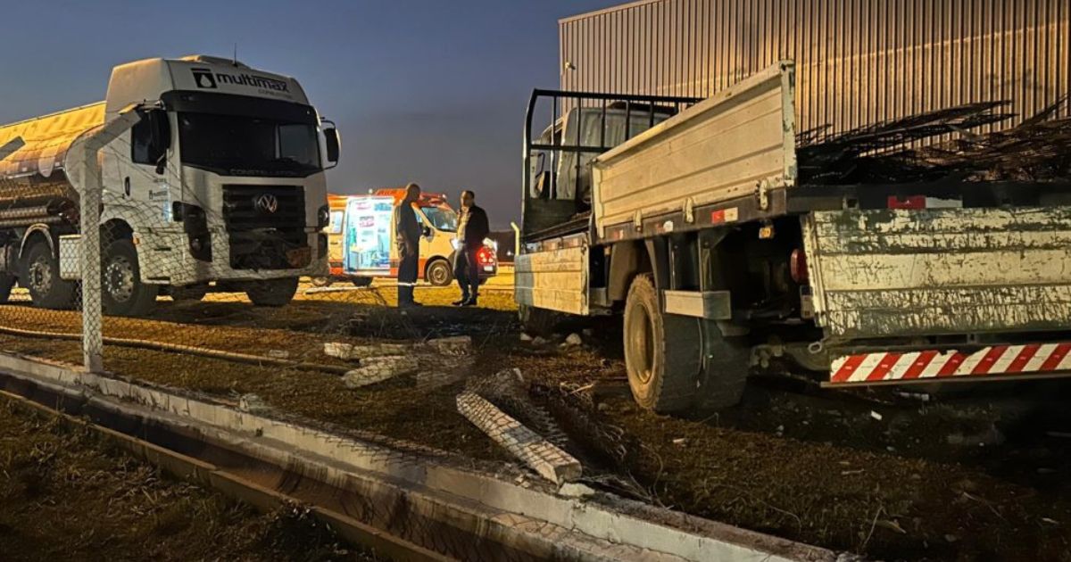 Acidente entre caminhões deixa vítima presa às ferragens em Ponta Grossa