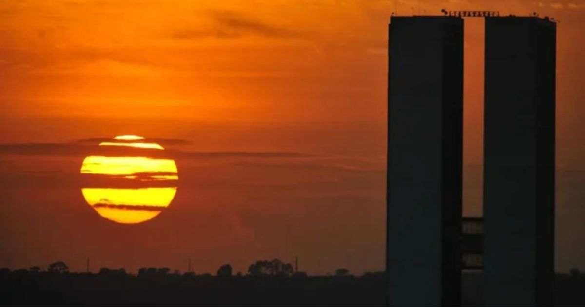 Câmara aprova proposta que proíbe o horário de verão em todo o Brasil