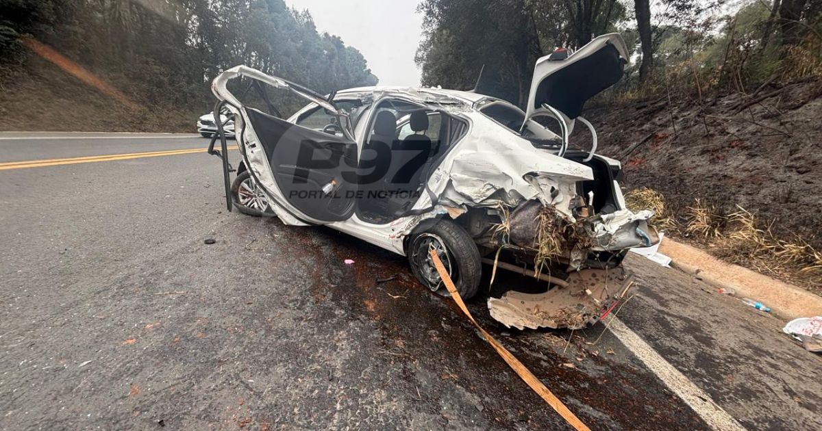 Acidente entre carro e caminhão deixa três feridos na BR-476 em São Mateus do Sul