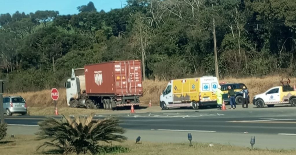 Motociclista morre em colisão com caminhão na BR-277 em Irati