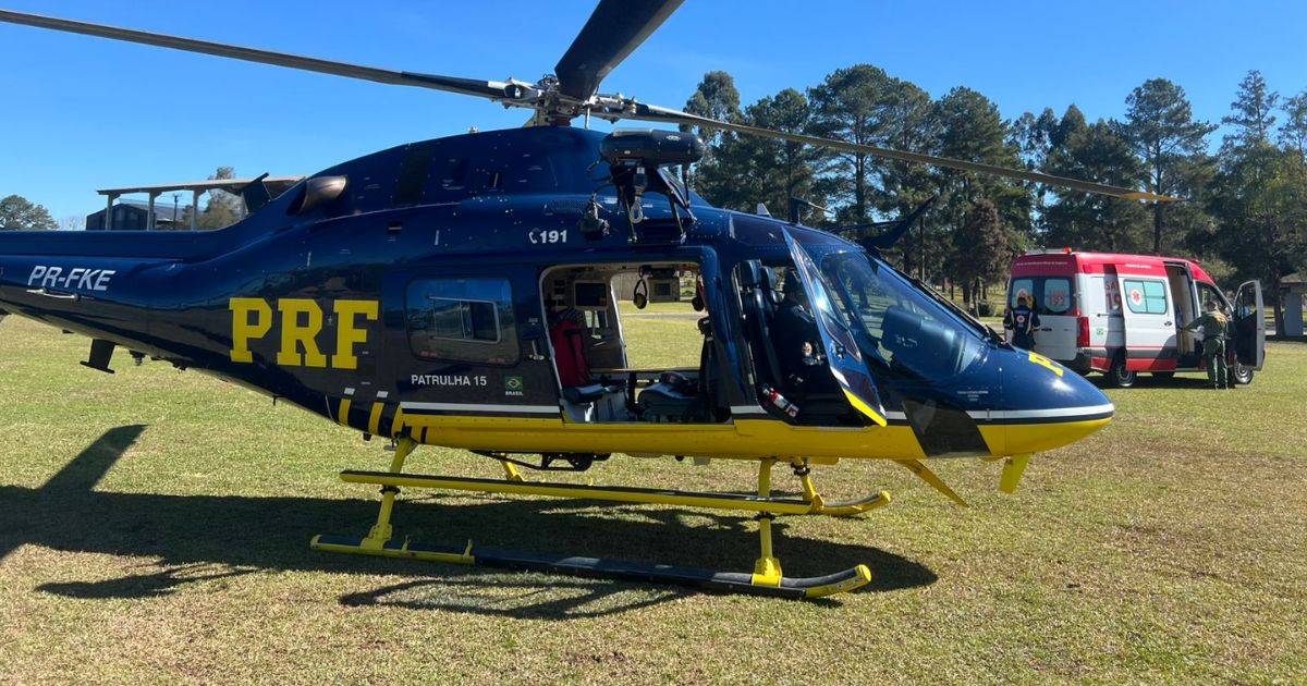Helicóptero da PRF realiza transferência médica de paciente com infarto em São Mateus do Sul