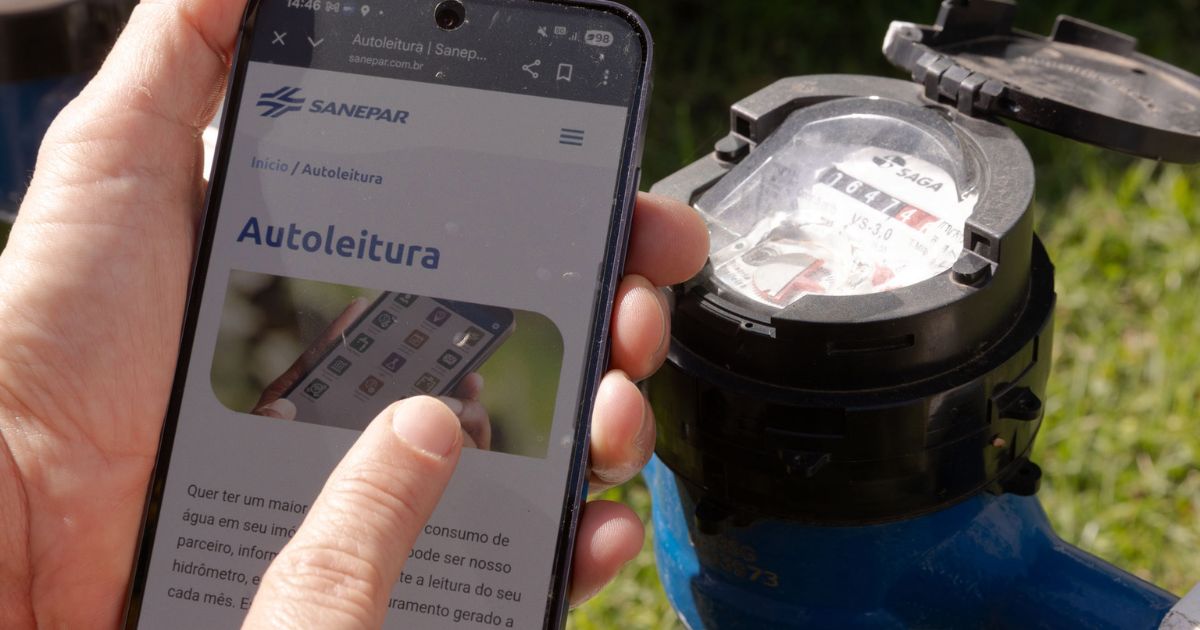 Clientes da Sanepar podem fazer leitura do hidrômetro usando aplicativo ou site