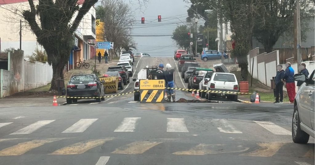 Rompimento de rede afeta abastecimento de água em São Mateus do Sul; saiba mais