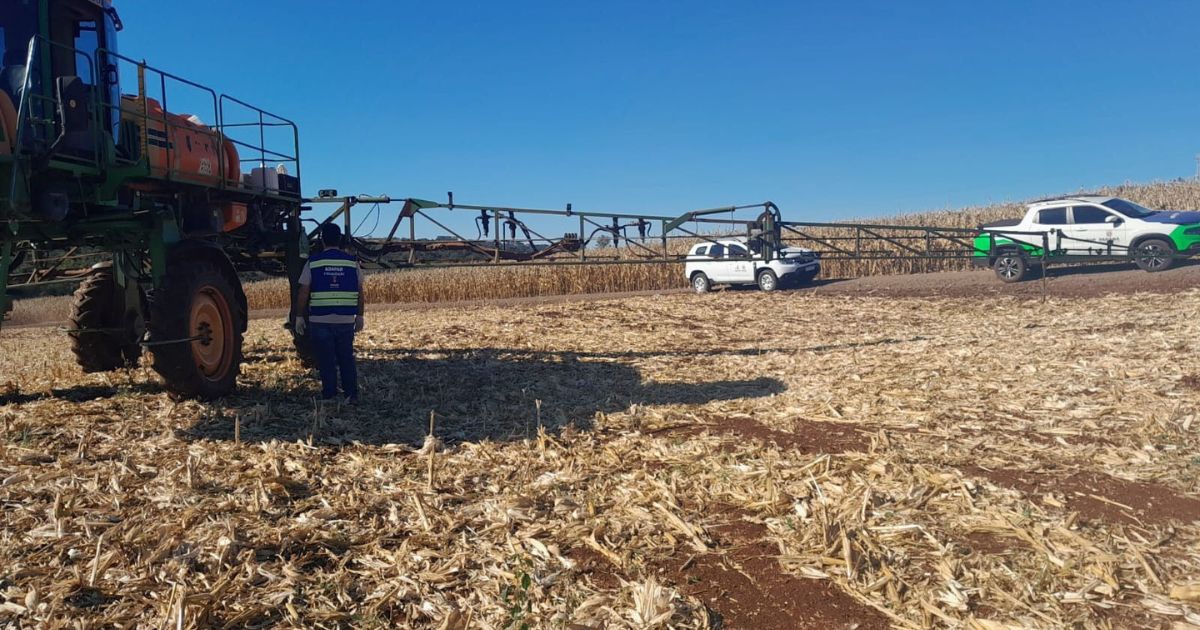 Adapar reforça orientação técnica para aplicação correta de agrotóxicos no Paraná