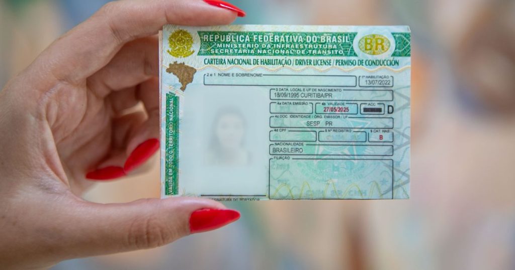 Descubra se você tem direito à carteira de habilitação gratuita