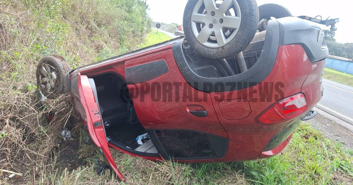 Capotamento é registrado na PR-151 em São Mateus do Sul; ninguém ficou ferido