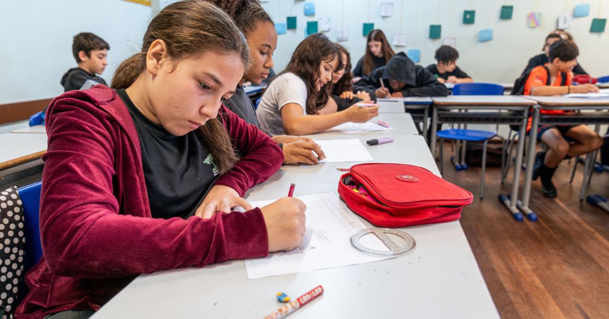 Matrículas na rede estadual de ensino do Paraná começam nesta quarta-feira