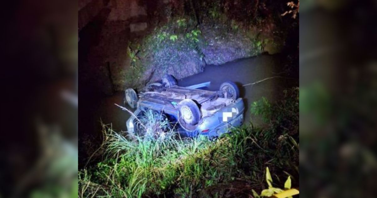 Motorista morre após carro cair em rio no interior de Canoinhas