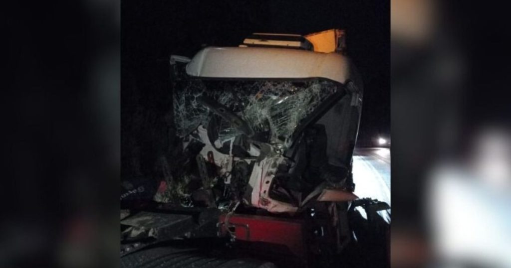 Motorista fica gravemente ferido em colisão registrada em rodovia do Paraná