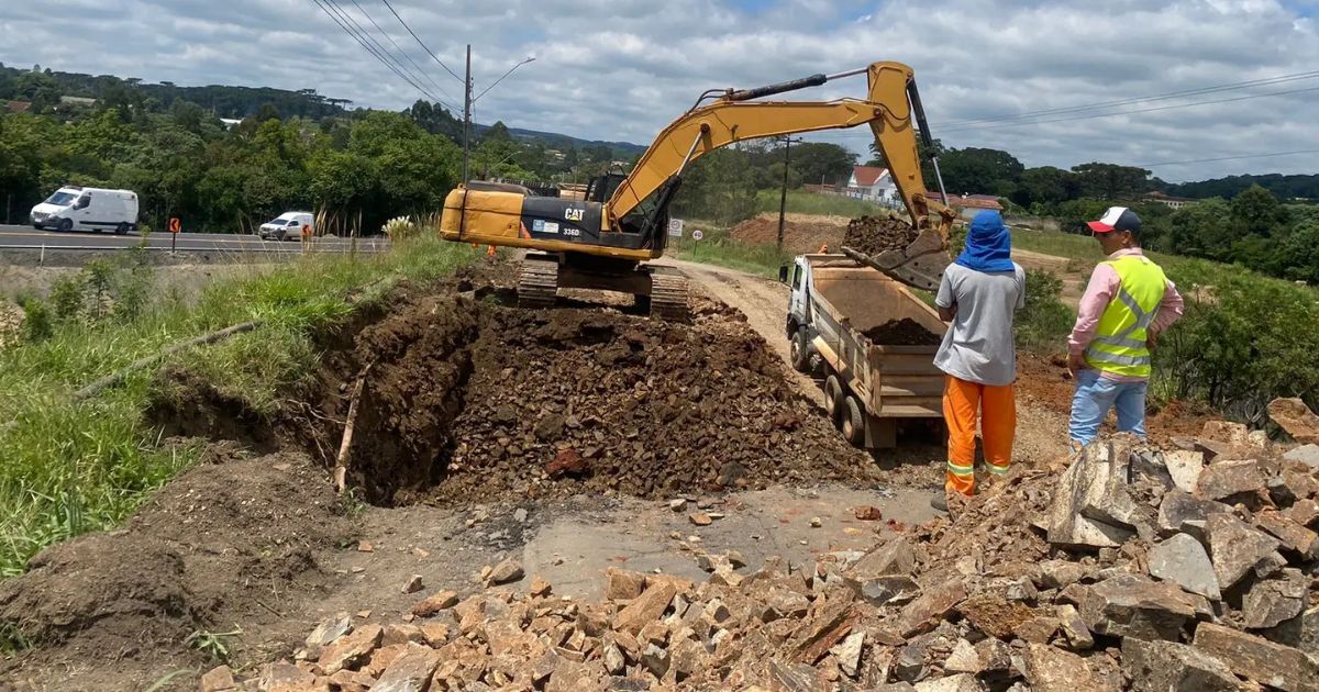 BR-153 terá interdição temporária nesta terça (2) em Irati para desmonte de rocha