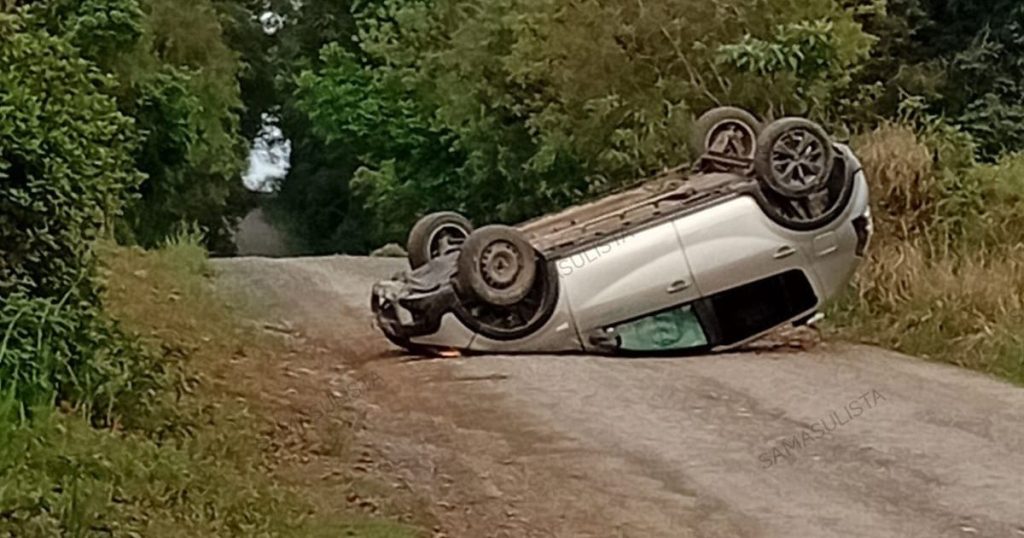 Carro capota no interior de Antônio Olinto na manhã deste domingo