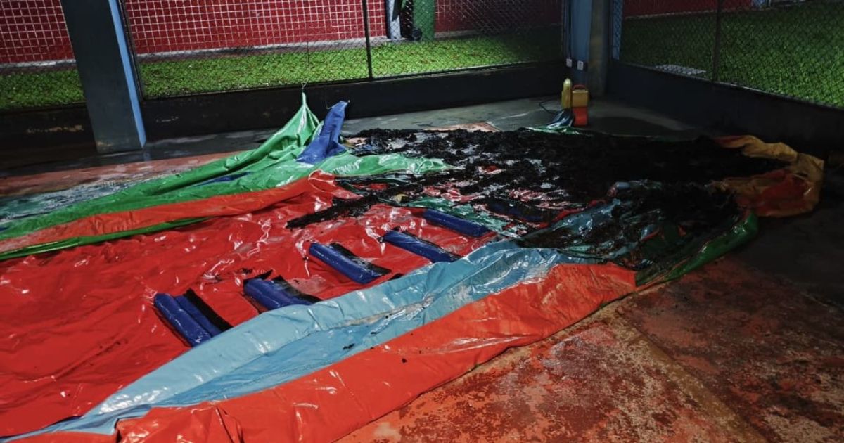 Brinquedo inflável pega fogo em escola do Paraná e quase destrói ginásio