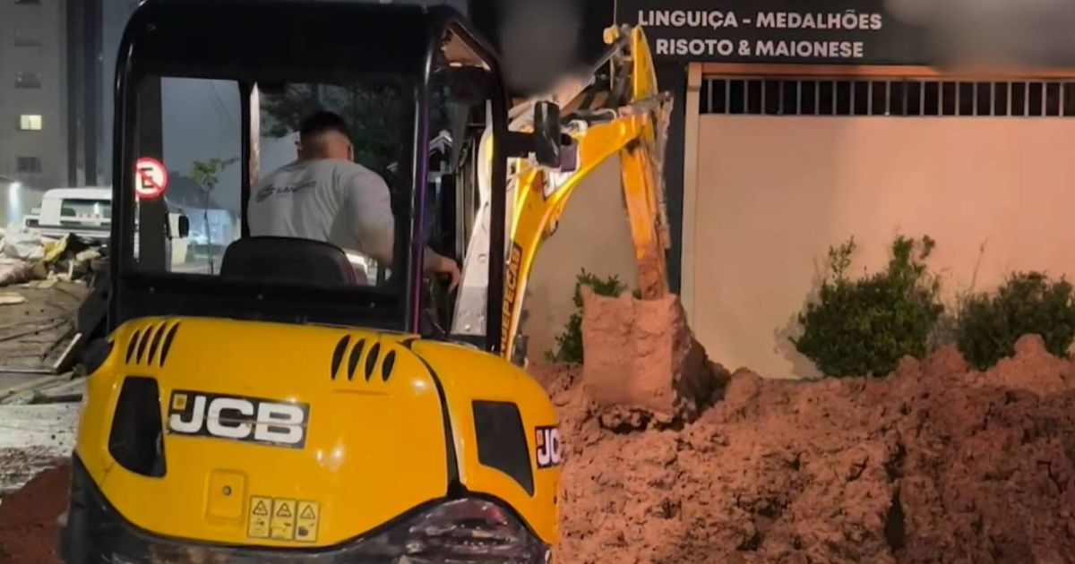 Milagre salva trabalhador soterrado durante obra em rede de esgoto no Paraná