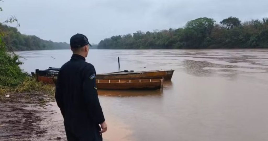 Pescador cai em rio enquanto tentava tirar linha enroscada em motor de barco e é encontrado morto três dias depois, no PR