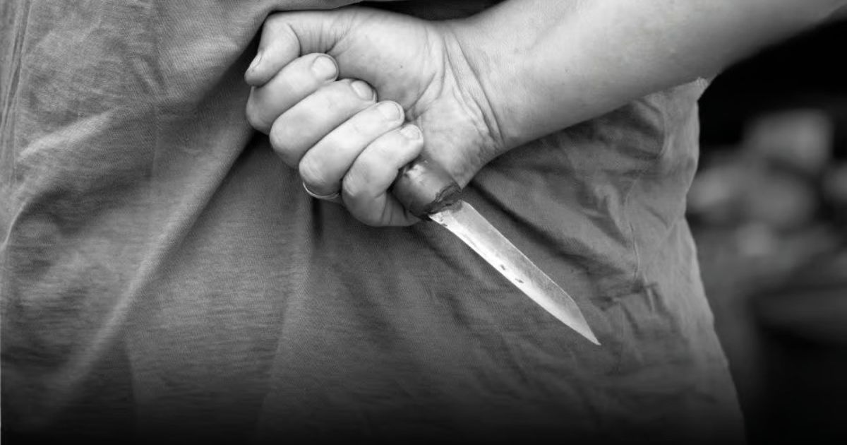 Homem é esfaqueado dentro de casa após discussão em Três Barras