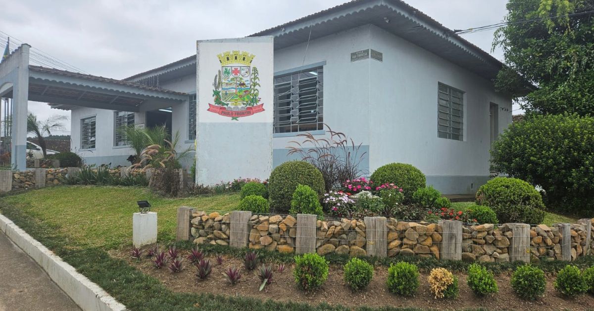 Prefeitura de Paulo Frontin abre concurso com salário de até R$6.182,38
